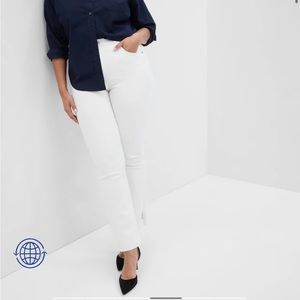 Gap kick fit high rise crop flare white jeans